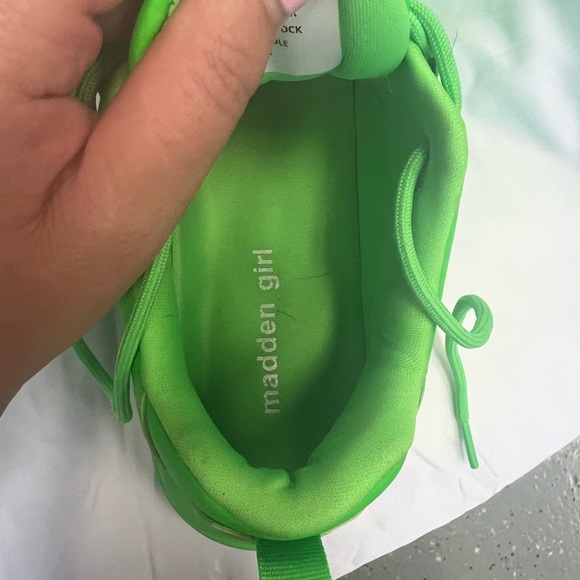 madden girl sneakers green size 7 - Picture 6 of 7